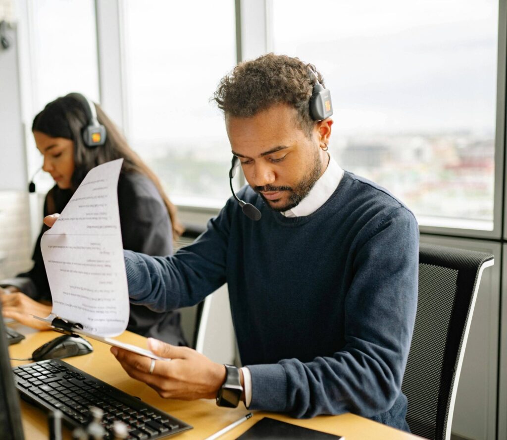 Customer Service Foreground 2